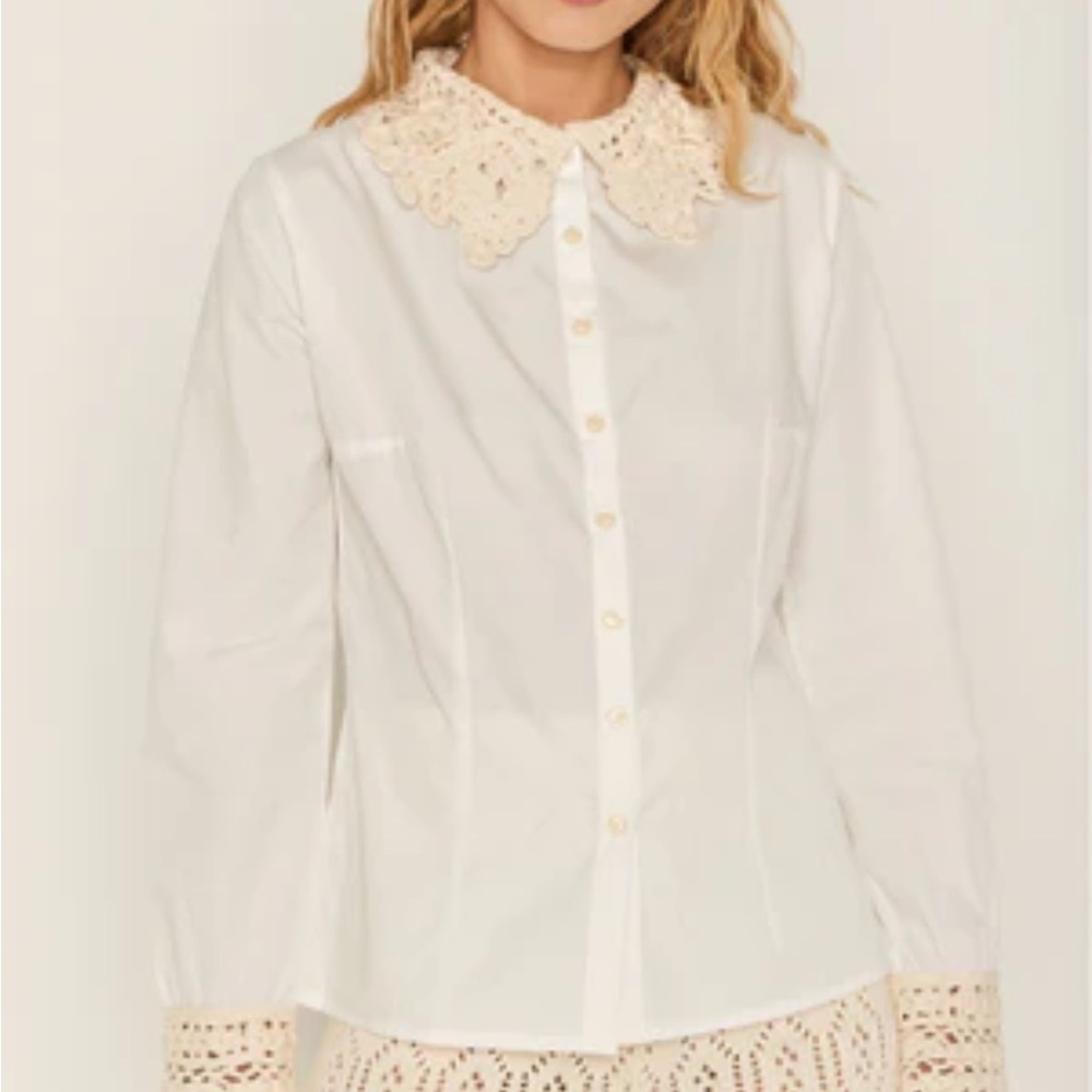 Crocheted Button Down | by Stella Pardo Paris
Size S